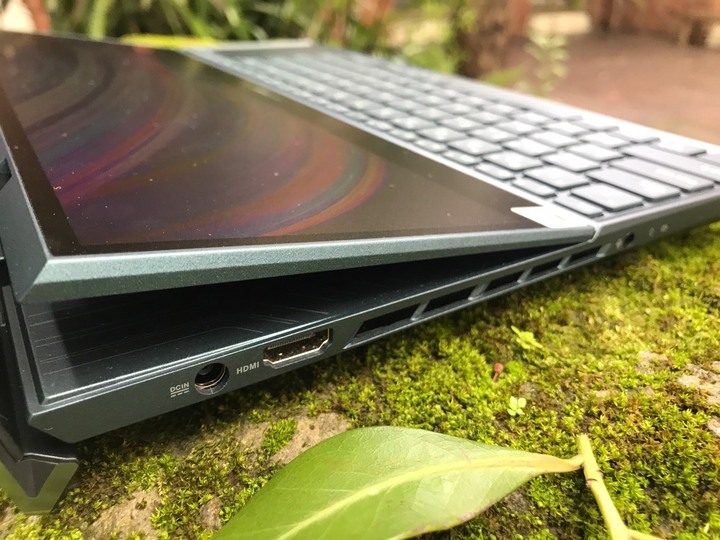[OL 出任務 ] Zenbook UX 582 OLED 雙螢幕筆電，找出自我獨特的多工潮流