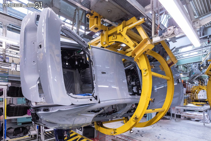【海外新訊】BMW i4正式下線生產,國內最快今年第四季發表上市!
