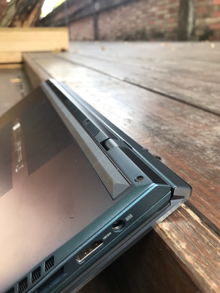 [OL 出任務 ] Zenbook UX 582 OLED 雙螢幕筆電，找出自我獨特的多工潮流