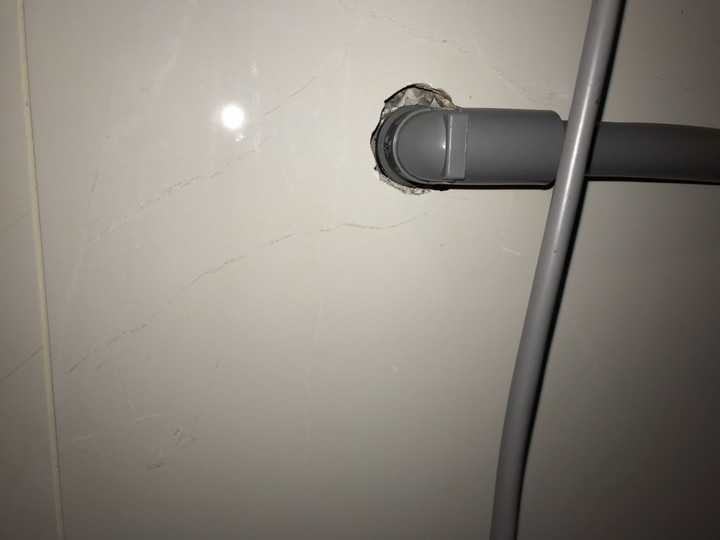 請問把這管子拔掉然後安裝水龍頭會很難嗎