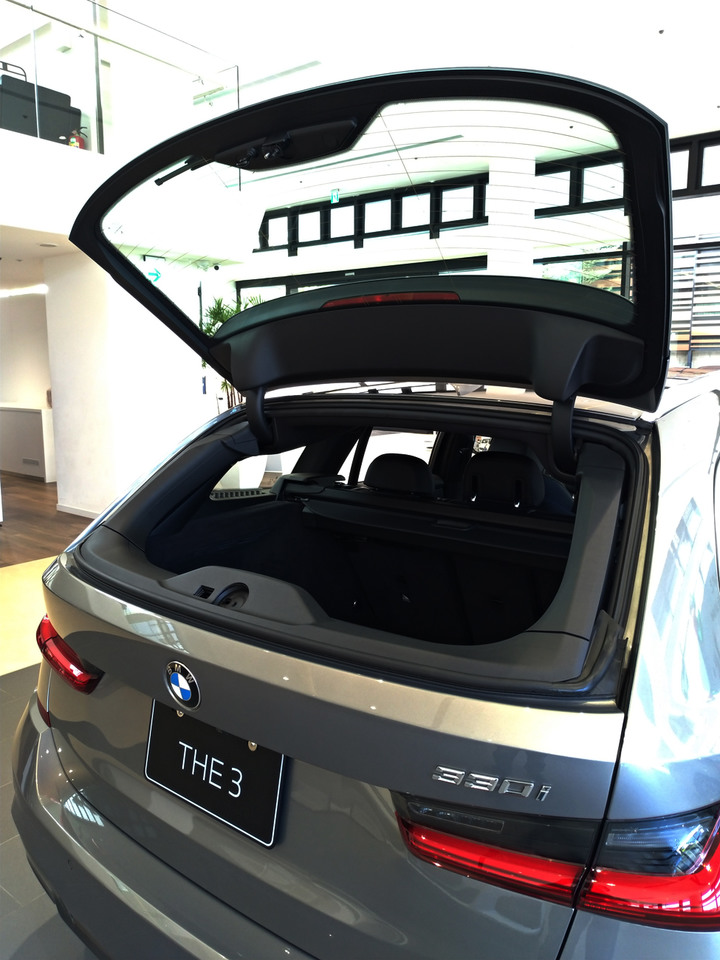 320i Touring、C200 Estate、V60 B5R旅行車賞車心得