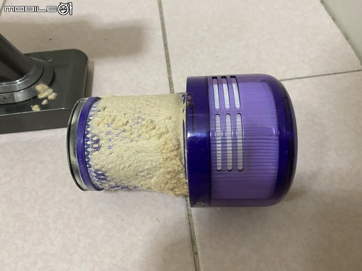 Dyson V12 Detect Slim Total Clean無線吸塵器，智慧雷射科技，微塵無所遁形
