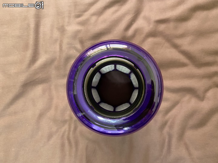 Dyson V12 Detect Slim Total Clean無線吸塵器，智慧雷射科技，微塵無所遁形