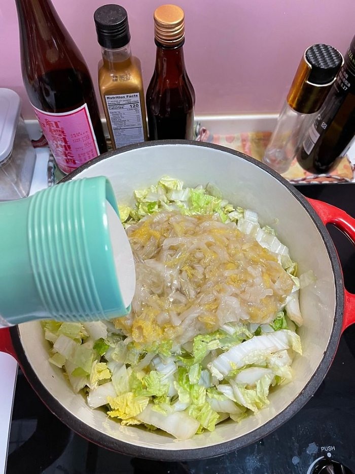 點我看大圖 Costco回購N次的酸菜白肉鍋