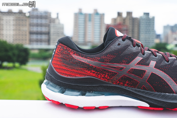 ASICS GEL-KAYANO 28 評測報告|追求極致的支撐、穩定