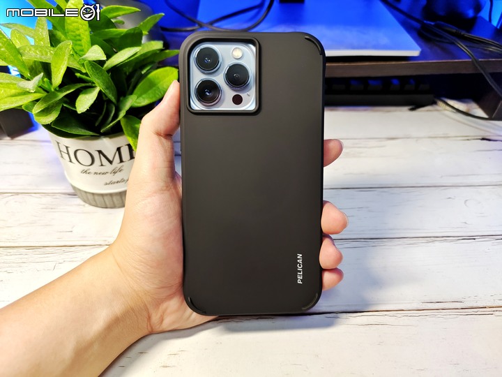 「 開箱 」Pelican iPhone 13 手機殼 – 美軍專用防護產品品牌,頂級防摔保護殼