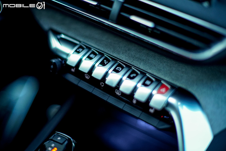 160萬的休旅選擇 2021 PEUGEOT 3008 1.6 GT