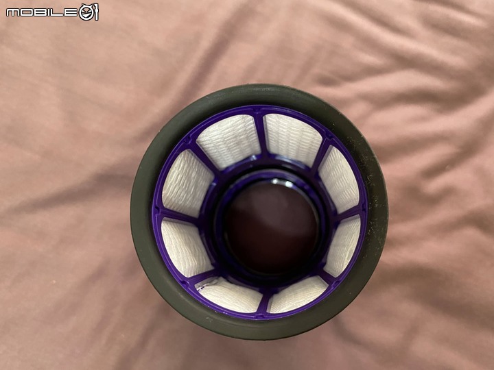 Dyson V12 Detect Slim Total Clean無線吸塵器，智慧雷射科技，微塵無所遁形