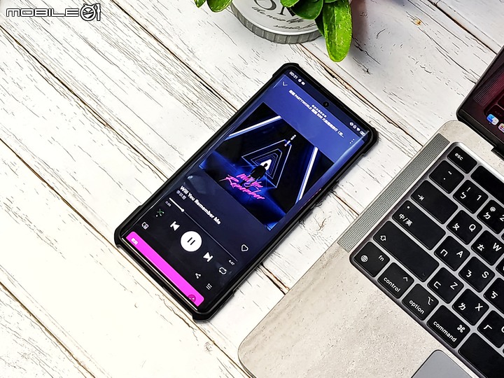 「 多圖開箱 」年度旗艦 Vivo X70 Pro+ 深度開箱實測 - 2021 最強旗艦手機王者、各方面都接近完美