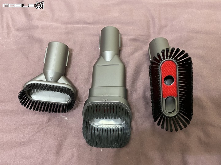 Dyson V12 Detect Slim Total Clean無線吸塵器，智慧雷射科技，微塵無所遁形