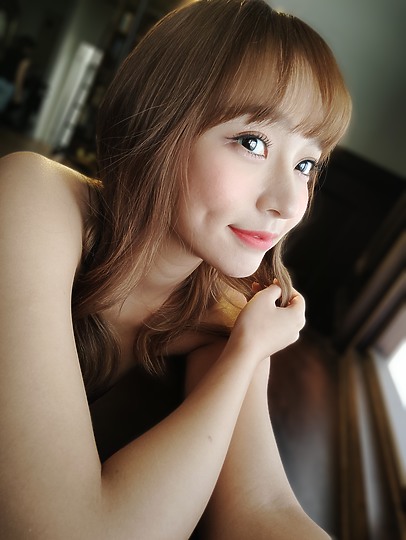realme GT大師版 / 三星Galaxy A52s綜合對比|美學與實用的思辨