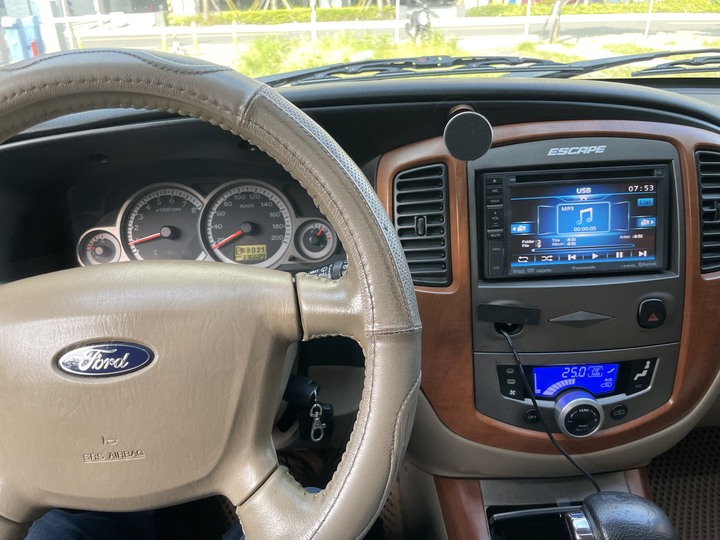 便宜代步老車-Escape 簡易開箱