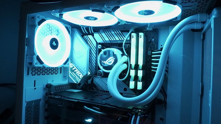 【學習XMP】小白初玩XMP系統~~ TT TOUGHRAM RGB 8G*2 DDR4-3600MHz試玩