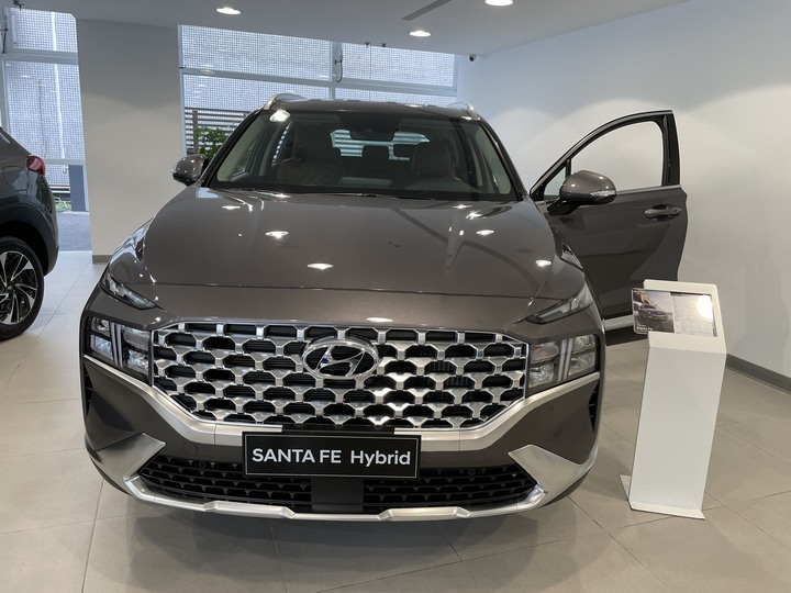 跟著老哥去看現代電動車~Kona Electric