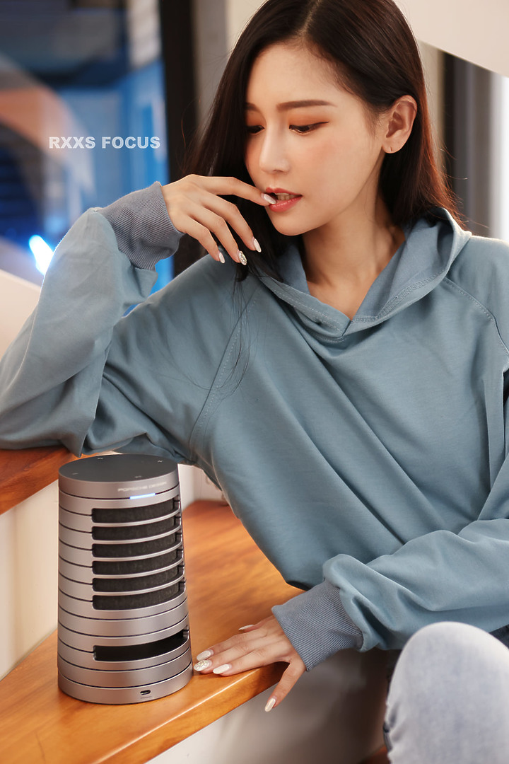 Porsche Design PDS50 鋁合金藍牙喇叭，這是我離porsch最近的一次！