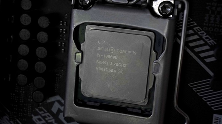 【開箱】踏上白色信仰之途! ROG Strix Z490-A Gaming先帝遊戲機升級