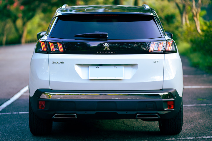 160萬的休旅選擇 2021 PEUGEOT 3008 1.6 GT