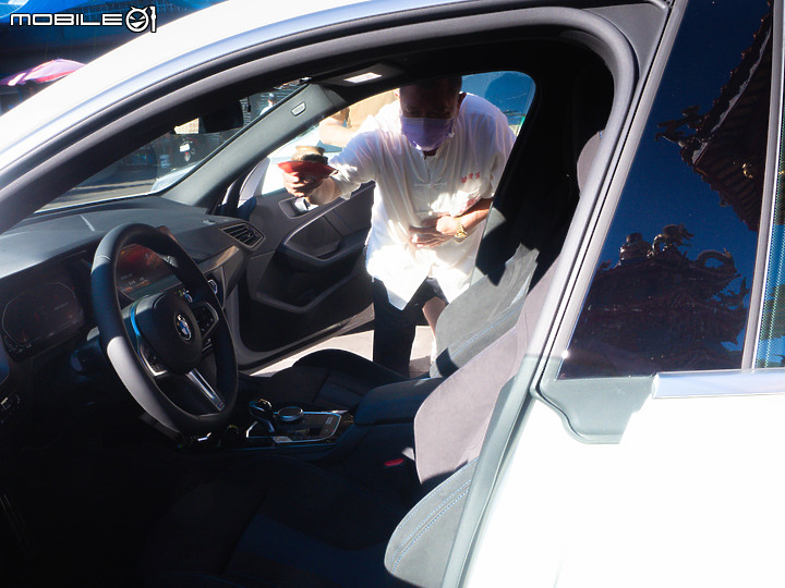 點我看大圖 BMW 218i GC開箱與當天交車就進保養廠的紀錄