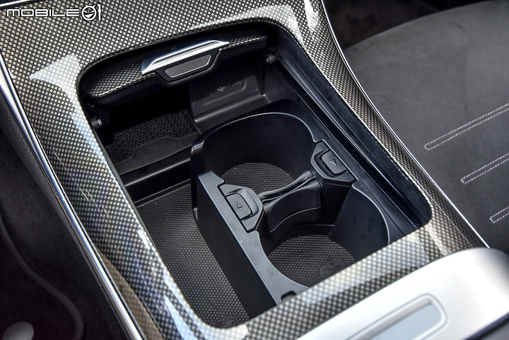 Mercedes-Benz新款C200 Estate運動版試駕|科技感倍增,再次建立全新高度!