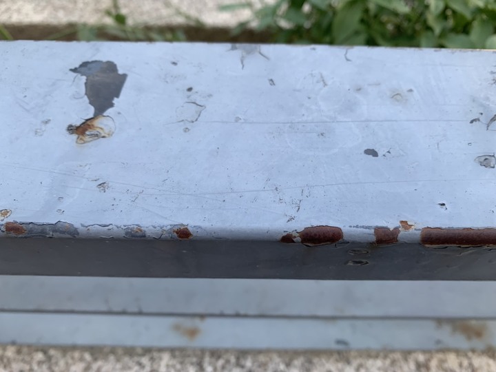 露台欄杆如何除鏽呢？