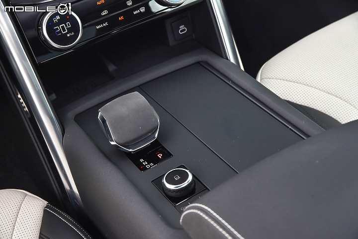 Land Rover Discovery D250 R-Dynamic SE小改款試駕|適合多人同享的豪華七座SUV!