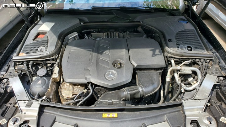 2017 M-Benz E220d Avantgarde 簡單試駕---當消費者不再需要它?