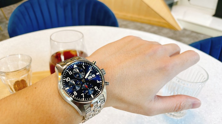 點我看大圖 New IWC Chronograph 41 Blue Dial Unboxing