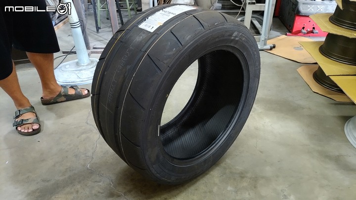 巧遇，磨耗指數00的輪胎