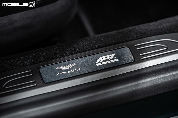 【國內新訊】夢幻陣容齊聚,Aston Martin發表Vantage Coupe/Roadster F1 Edition!