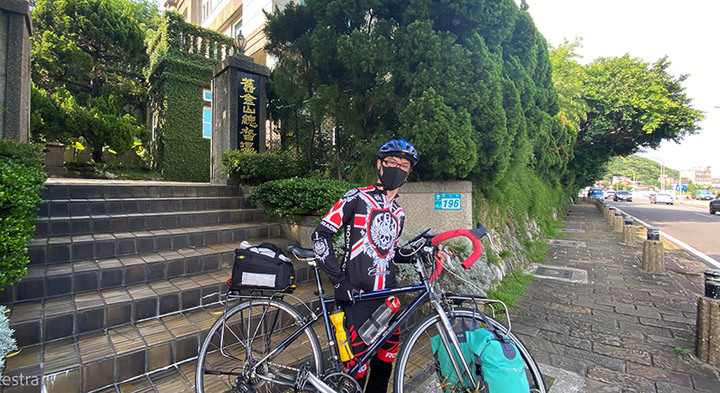 想找⾃⼰？那你來單⾞旅⾏。北海岸教我們的三件事