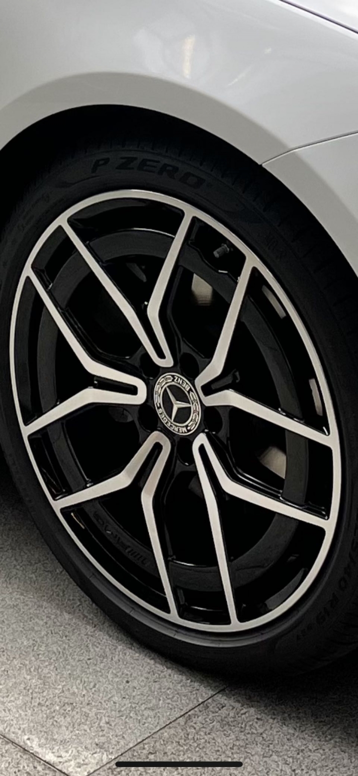 w206 C200 德訂微開箱,好車一部無誤,唯行程記錄器功能做半套要手動開啟錄製,千萬別掉坑😆