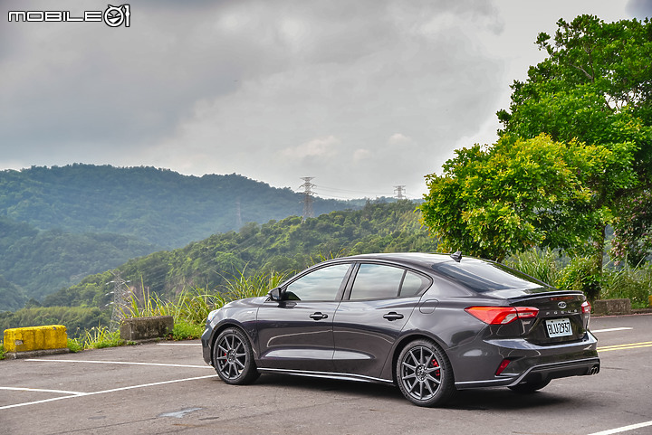 Ford Focus 四門ST-Line Lommel X 試駕|加配備不加價,顏值、科技再升級!