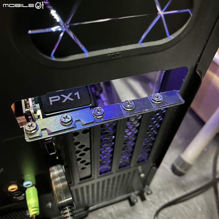 我的一咖舊款 TT 平躺式機殼 Core V21