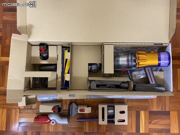 Dyson V12 Detect Slim Total Clean無線吸塵器，智慧雷射科技，微塵無所遁形
