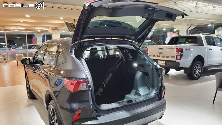 Ford KUGA LV2超質版展間快速賞車 90萬內SUV的CP值優選?
