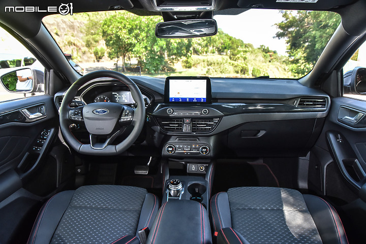 Ford Focus 四門ST-Line Lommel X 試駕|加配備不加價,顏值、科技再升級!