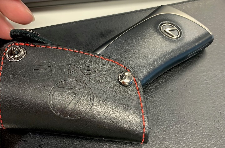 分享開箱 UX200 plus