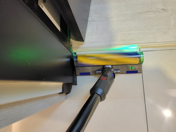 :::貓奴神器::: 雷射綠光偵測 Dyson V12 Detect Slim與7隻貓貓的邂逅