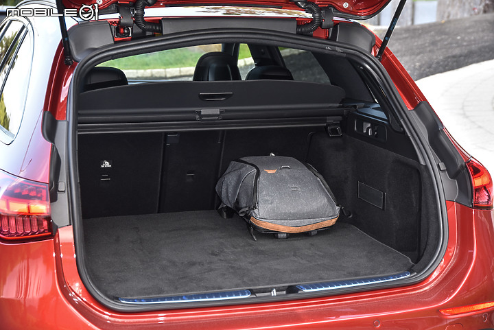 Mercedes-Benz新款C200 Estate運動版試駕|科技感倍增,再次建立全新高度!