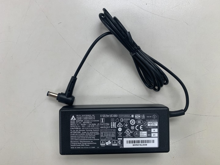 【開箱】簡易開箱ASUS PN62S MiniPC