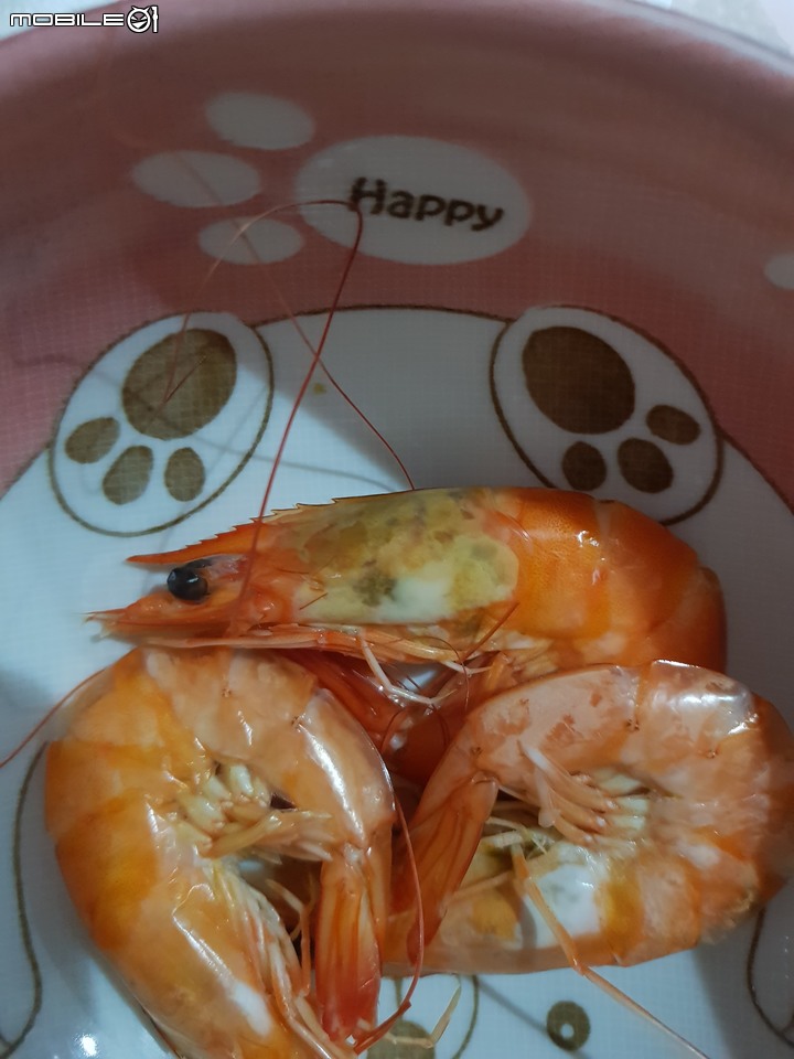 請問煮熟後這樣的蝦子可以吃嗎？