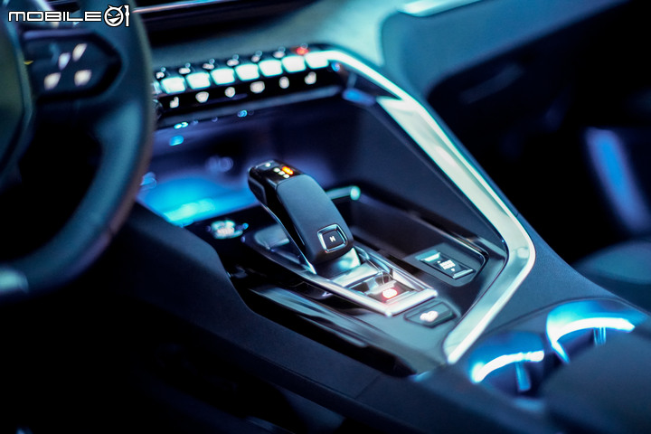 160萬的休旅選擇 2021 PEUGEOT 3008 1.6 GT