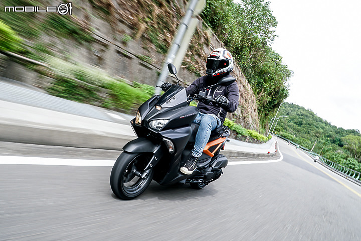 YAMAHA FORCE 2.0 TCS 試駕|安全配備齊全 都會鬥士再崛起