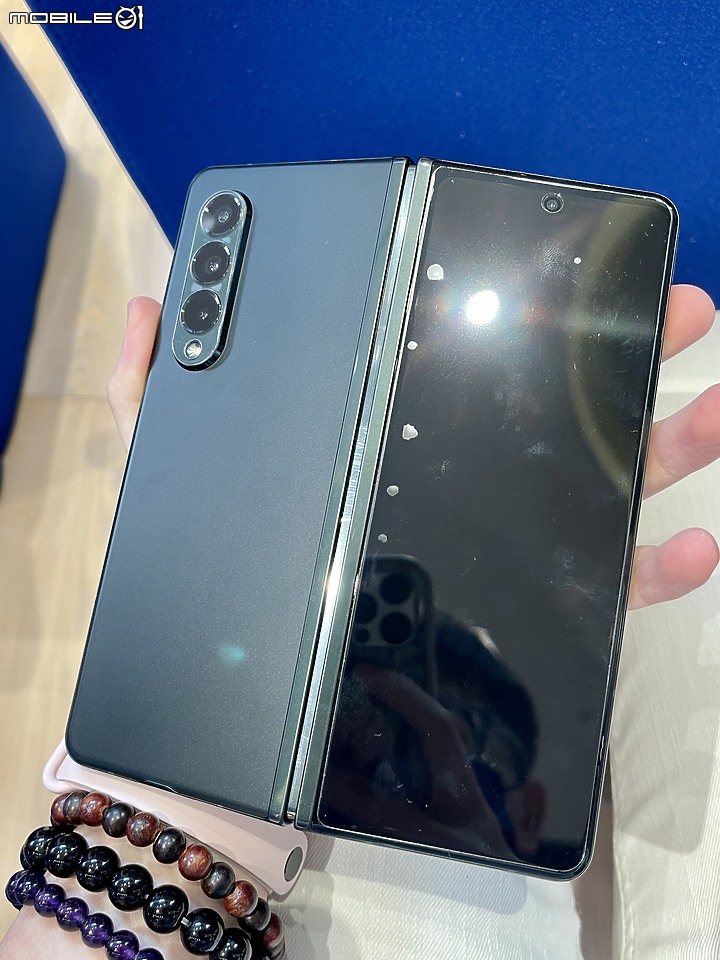 摺出不一樣的星機會 - Galaxy Z Fold3 | Flip3 5G 摺疊機體驗~