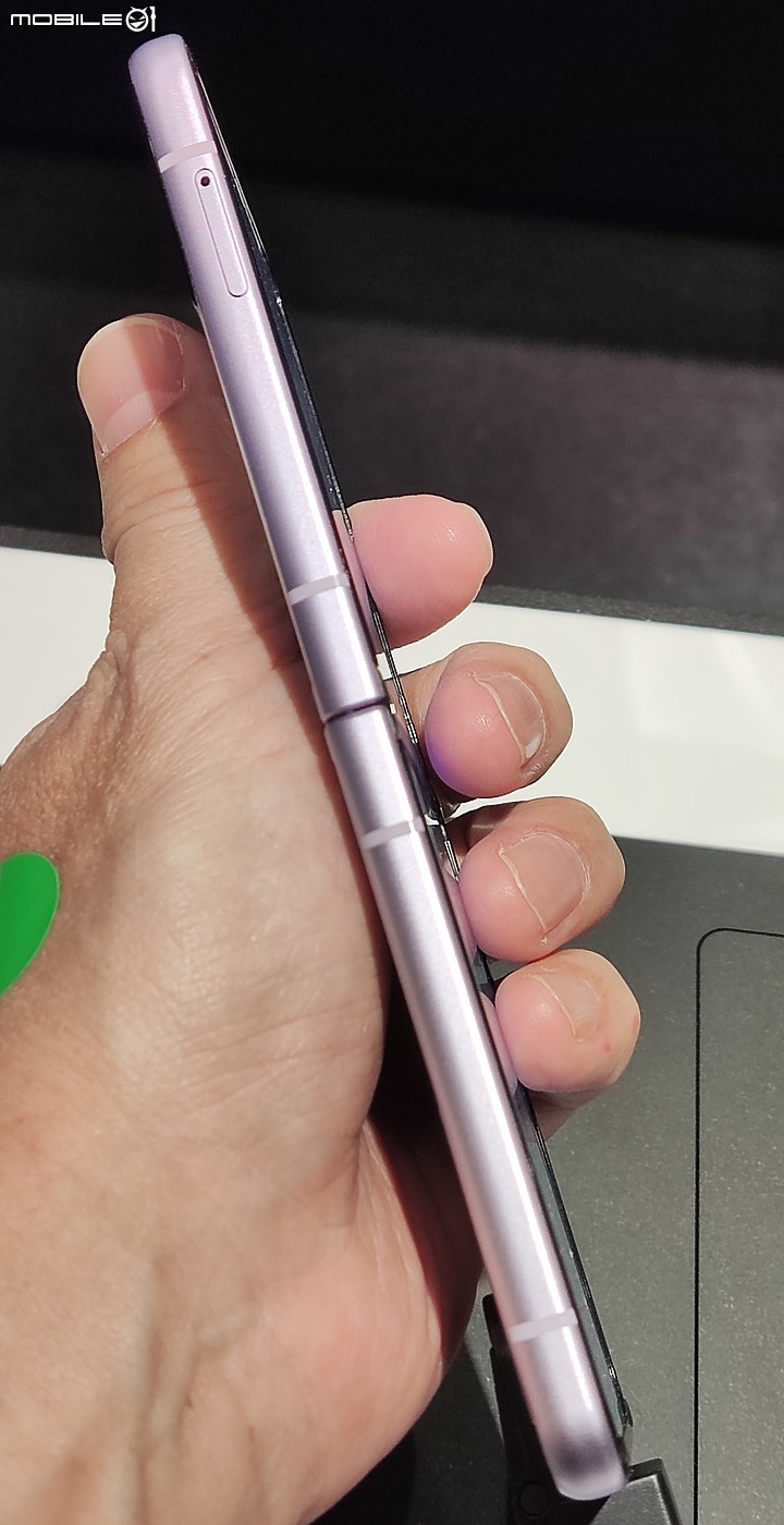 【 體驗分享 】 遇見生活最美的轉摺，三星 Galaxy Z Fold3、Z Flip3 摺疊雙旗艦輕鬆試玩！