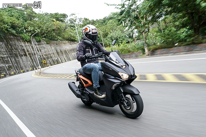 YAMAHA FORCE 2.0 TCS 試駕|安全配備齊全 都會鬥士再崛起
