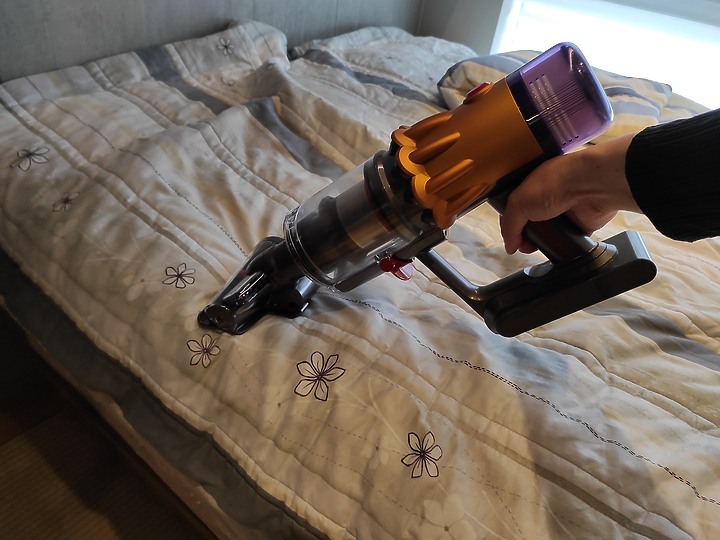 <<真實清潔>> Dyson V12 Detect™ Slim Total Clean 體驗心得分享<<數據認證>>