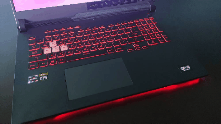 擴展遊戲視界,ROG STRIX G17 G713QM 電競筆電開箱測試