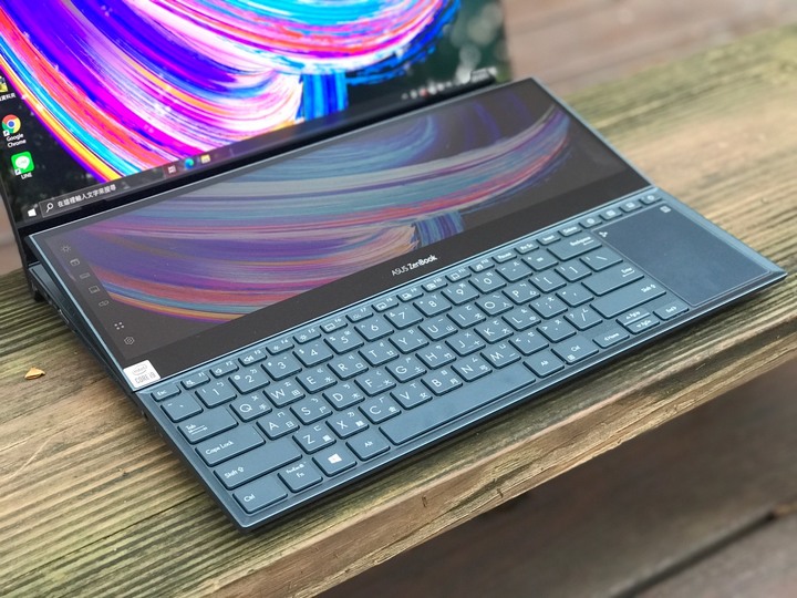 [OL 出任務 ] Zenbook UX 582 OLED 雙螢幕筆電，找出自我獨特的多工潮流