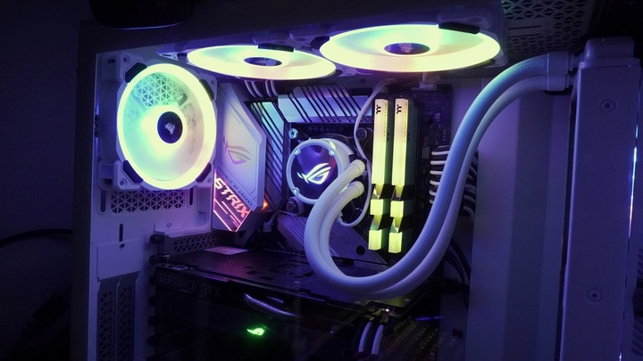 【學習XMP】小白初玩XMP系統~~ TT TOUGHRAM RGB 8G*2 DDR4-3600MHz試玩